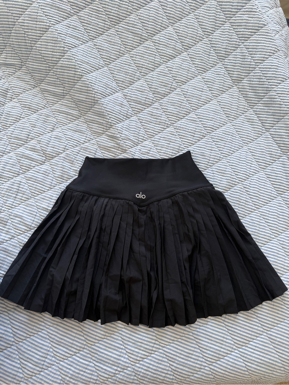 ALO Yoga Black Pleated Skater Skirt